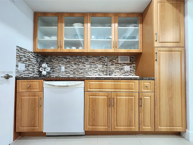 3505 S Ocean Dr #1217 — Photo 12