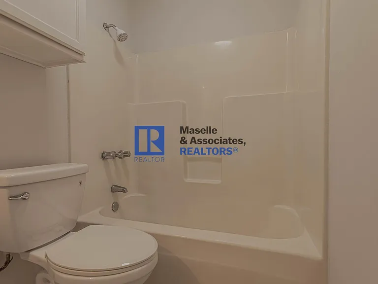 1212 Barnett Bend Cir — Photo 22