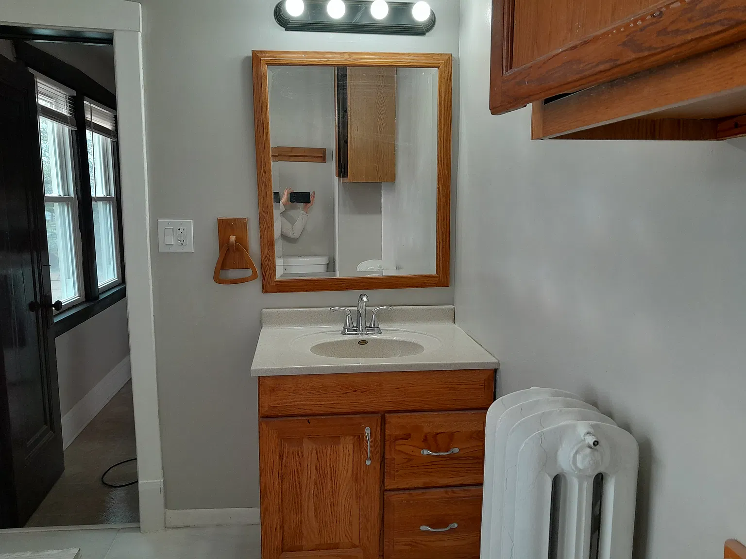 1 bed, 700 sqft, $1,300 — Photo 3