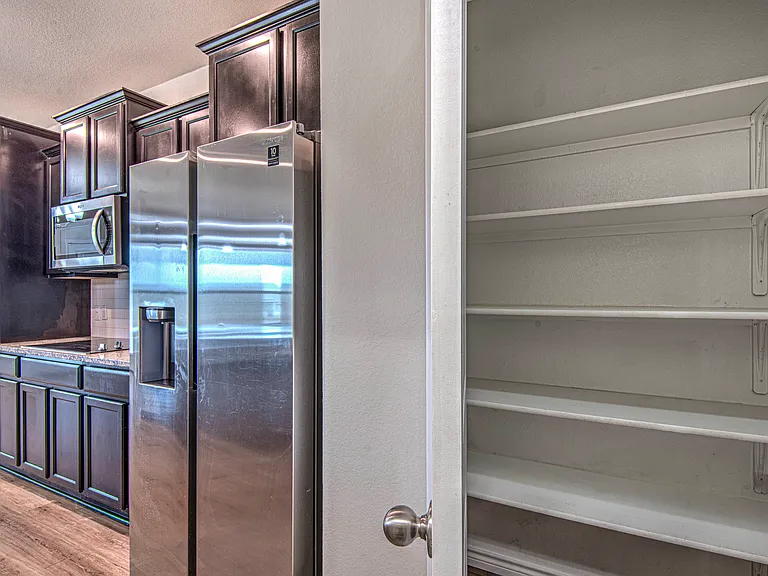 6107 Lavaca Dr — Photo 14