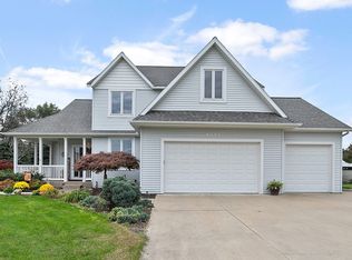 9342 Grand Ridge Dr, Zeeland, MI 49464