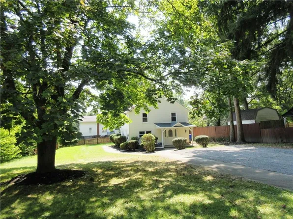 105 North Ave, Mars, PA 16046