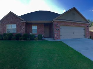 651 Woodland St, Centerton, AR 72719