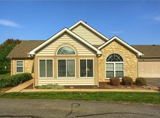 1719 Heather Heights Dr, Crescent, PA