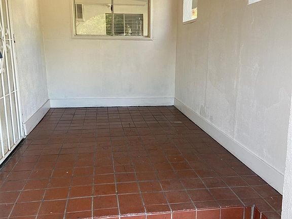 4th image of 4843 Floristan Ave