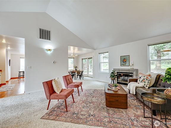 4th image of 10953 Lobelia Avenue NW