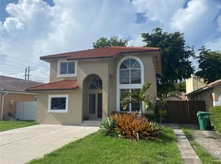 7632 NW 166th Ter, Hialeah, FL 33015