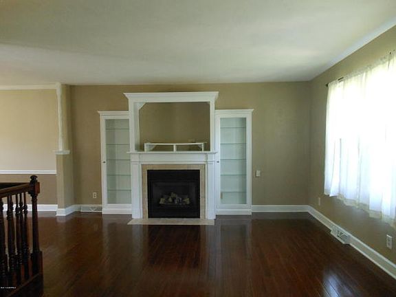 2nd image of 907 Western Air Dr