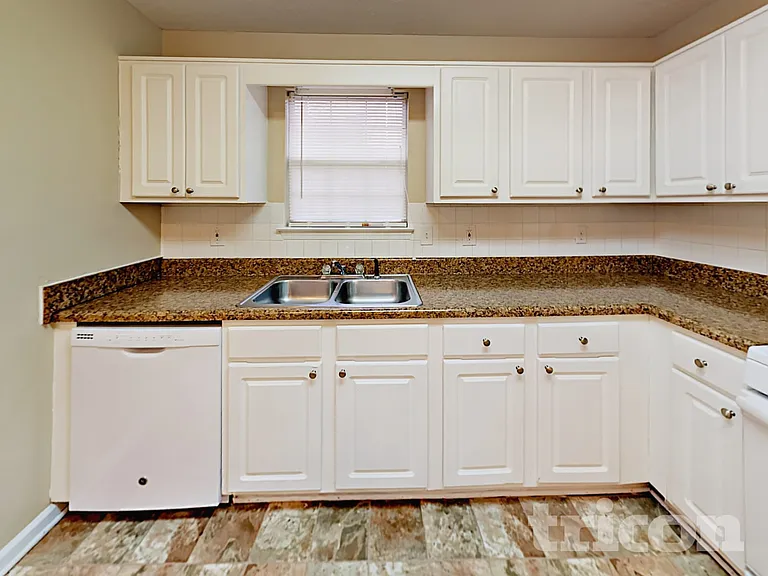 6405 Cardiff Ln — Photo 5