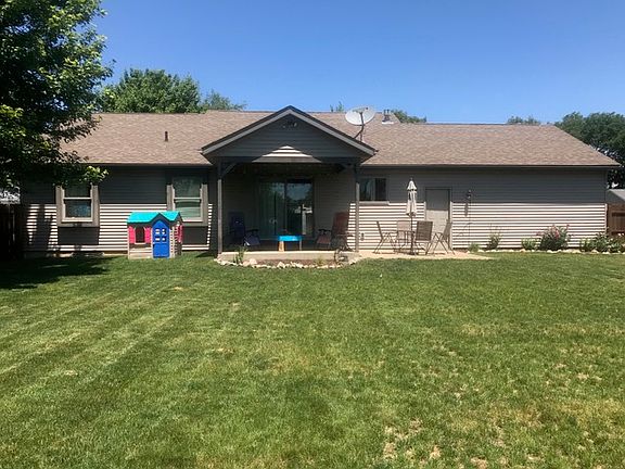 3rd image of 206 Taylors Way