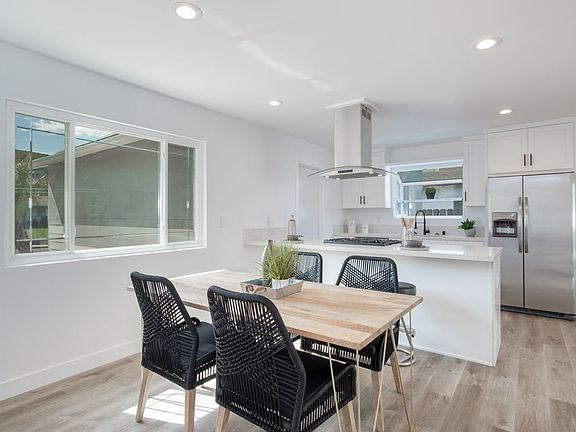 5th image of 10017 Medina Dr
