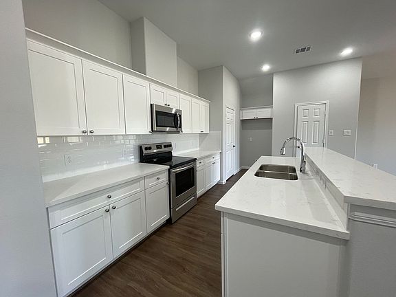 4th image of 1549 County Road 5728