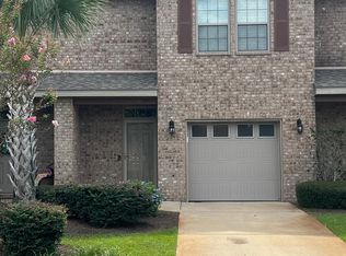 2053 Wilsons Plover Cir, Navarre, FL 32566