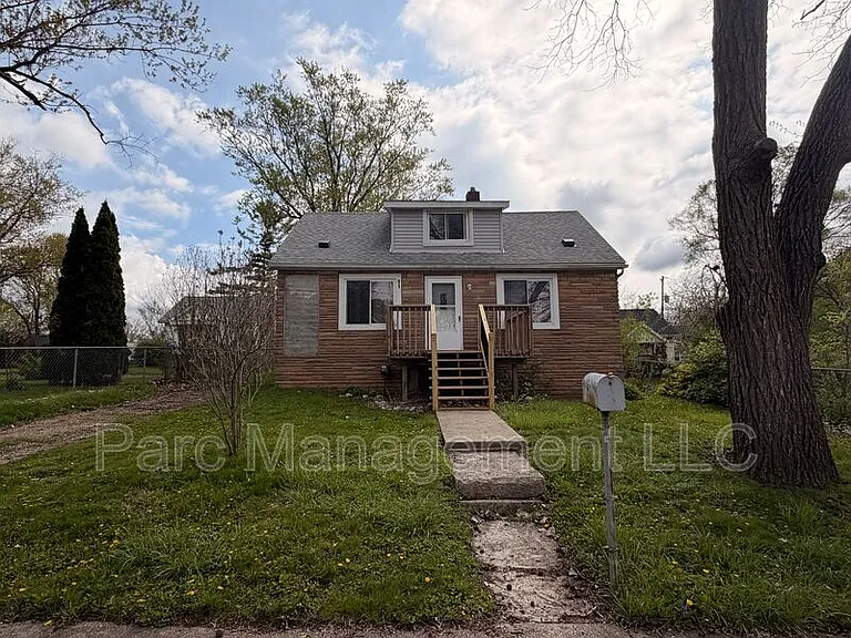 91 Waterly Ave — Photo 3