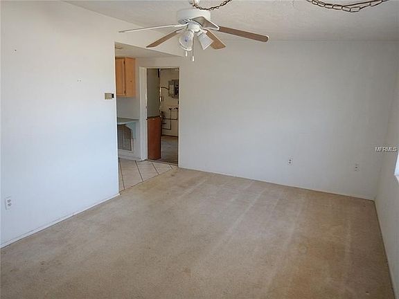 5th image of 13413 Carol Dr