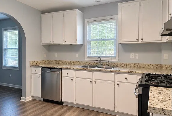 3 bed, 1500 sqft, $2,099 — Photo 3