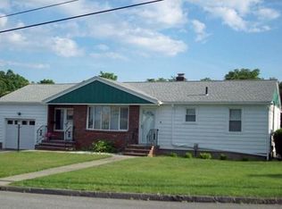 14 Amanola Ave, Worcester, MA 01604