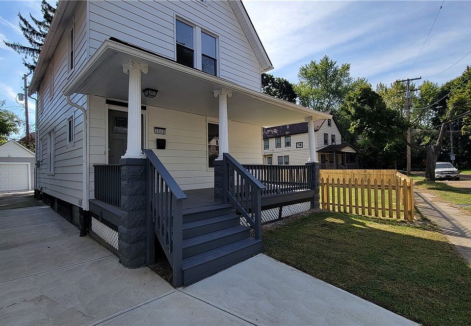 1st image of 3849 W 39th St