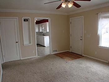 3rd image of 135 E 25th St