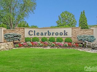 102 Dogwood Plz, Monroe Township, NJ 08831