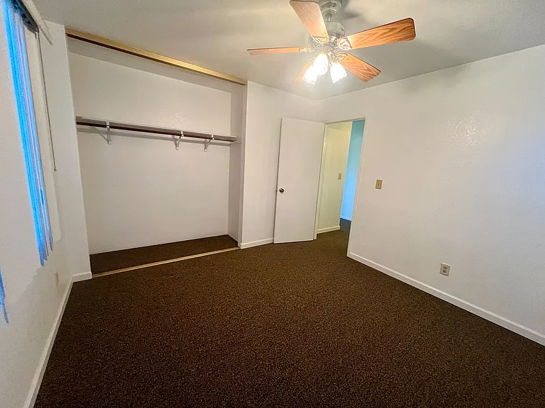 11015 Schafer Ave — Photo 19
