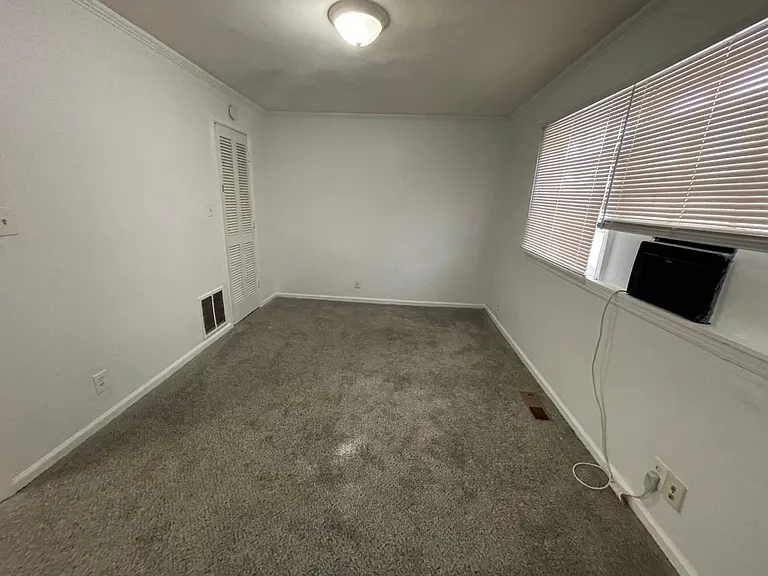 705 S Phoenix Ave #1 — Photo 10