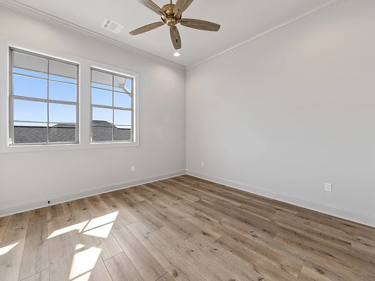 304 Sandstone Ave — Photo 10