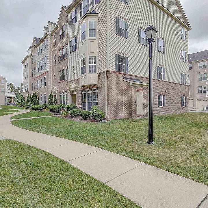 1st image of 1418 Braden Loop Unit 1418