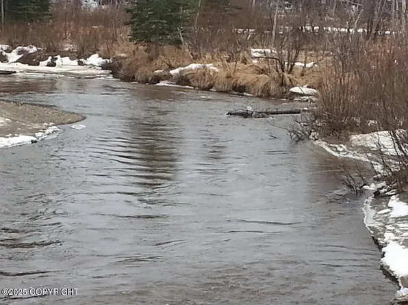 15030 N Deception Shores Cir, Willow, AK 99688