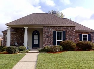 10418 Fernbrook Ave, Baton Rouge, LA 70809