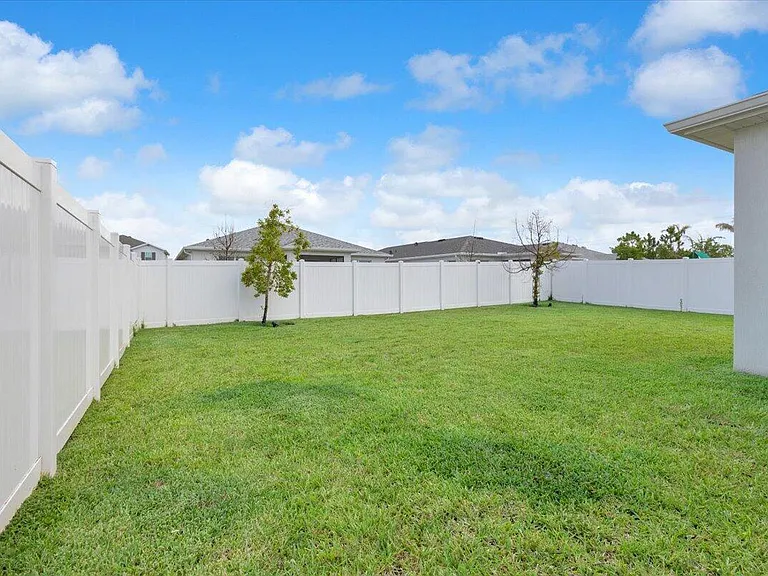 14047 SW Safi Ter — Photo 35