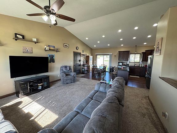 3rd image of 1320 Nalan Dr