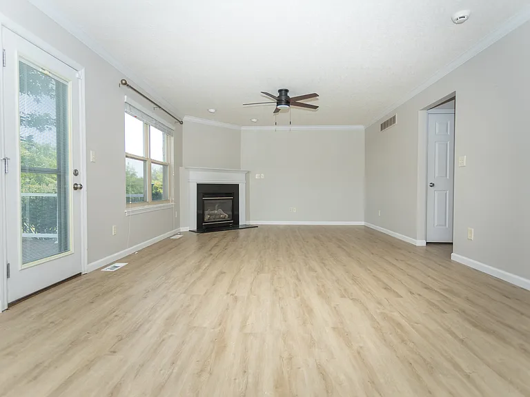 8400 S Port Dr — Photo 6
