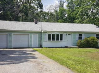 19 Clearview Dr, New Milford, CT 06776
