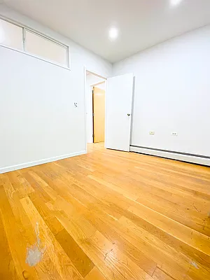 Rented by Bond New York | media 16