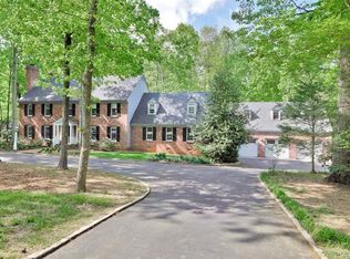 3040 Mount Hill Dr, Midlothian, VA 23113