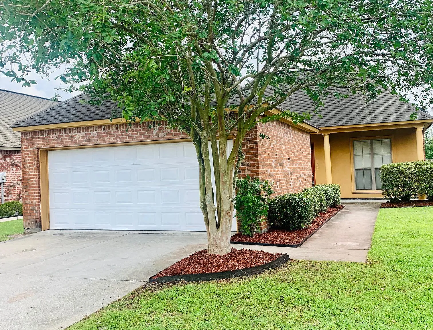 3 bed, 1500 sqft, $1,875 — Photo 1
