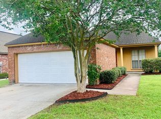 683 Fall Creek Dr, Baton Rouge, LA 70810