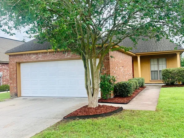 683 Fall Creek Dr, Baton Rouge, LA 70810