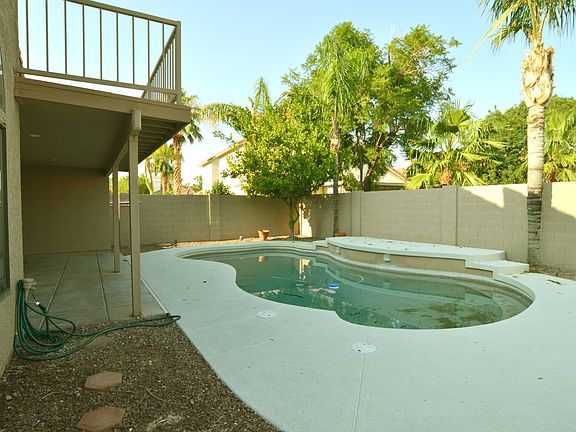 5th image of 18669 N 70th Dr