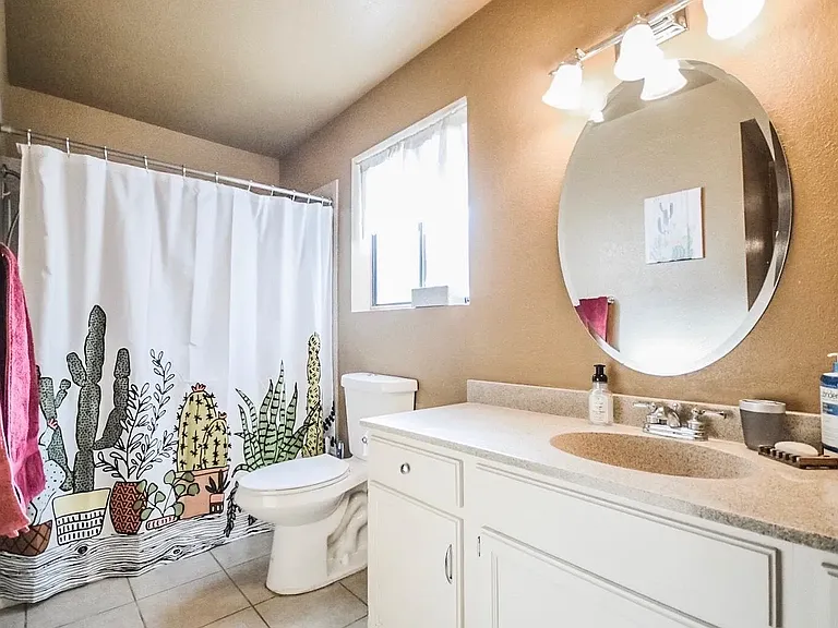 1528 E Allen Rd — Photo 10