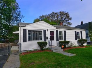 135 Stedman Ave, Pawtucket, RI 02860