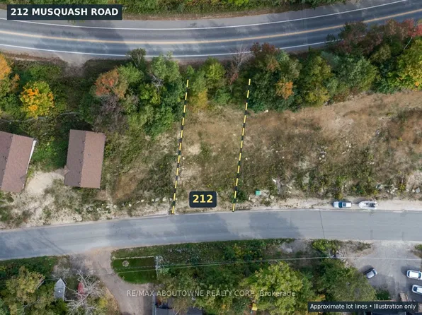 212 Musquash Rd, Gravenhurst, ON P1P 0E8
