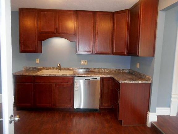 4th image of 713 Whitlock Ave
