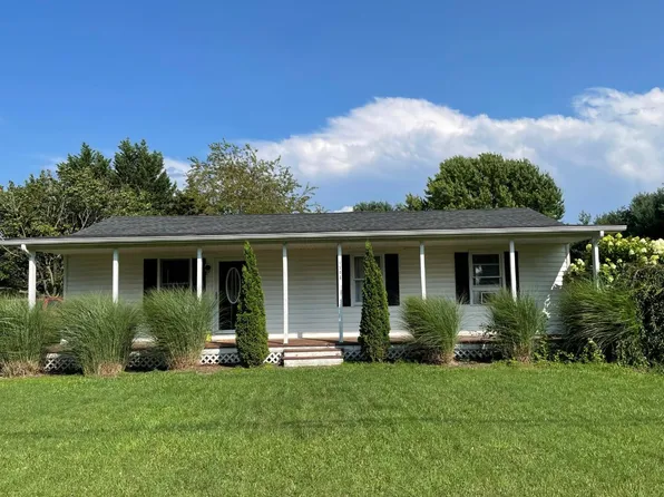 1702 Forest Ave, Grottoes, VA 24441