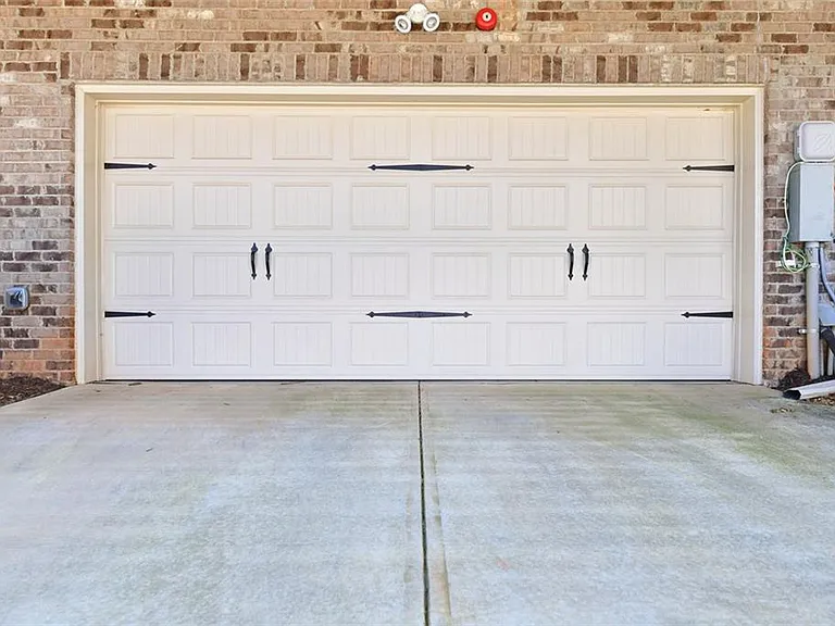 712 Alden Dr — Photo 26