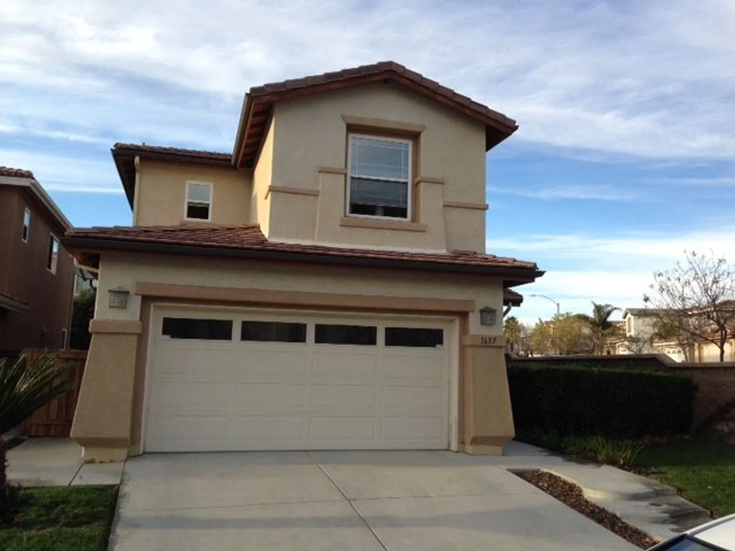 Beautiful Home, 4 Bedrooms, 2.5 baths, 2 Car Garage — Photo 2