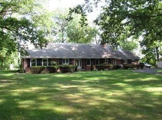 303 Oak Dr, Monticello, IN 47960