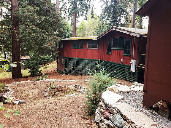 4th image of 849 Hillcrest Dr