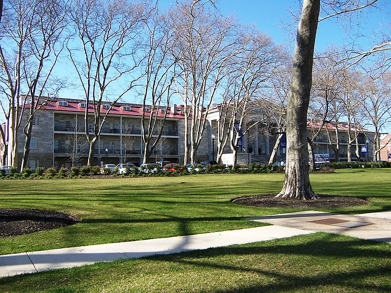 2420 Grays Ferry Ave #3 — Photo 9